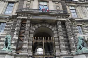 louvre museum paris dörr foto