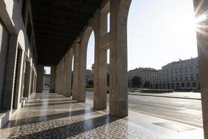 genua, Italien - april 5 2020 - stadens centrum gator är öken- på grund av till coronavirus covid quarentine foto