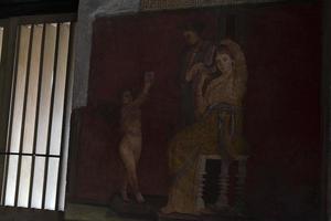 Neapel, Italien - februari 1 2020 - pompei ruiner målningar och mosaik- foto