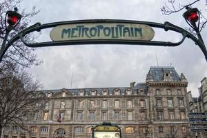 paris metro metropolitan tecken nära ile de la citera foto