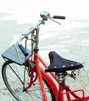 retro röd cykel foto