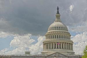Washington dc capitol detalj på molnig himmel foto