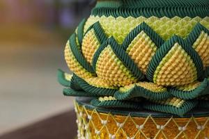 banan blad hantverk är ett uppfinning tillverkad från banan löv. den är ett utsökt arbete av hantverk och skicklighet. som är en unik kulturell identitet av thailand Begagnade i olika ceremonier. foto
