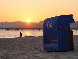 binz strand på rugen ö i Tyskland foto