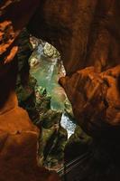 majestätisk raviner du pont du diable grotta i Frankrike foto