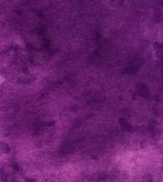 vattenfärg mörk violett bakgrund textur. vattenfärg abstrakt djup lila bakgrund. hand målad foto