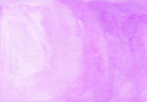vattenfärg ljus lila-rosa ombre bakgrund textur. fläckar på papper foto