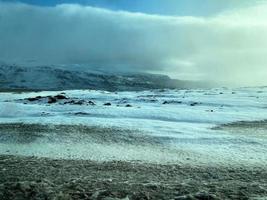 landskap med snö i island foto