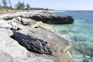 stor bahama ö brytning isär kustlinje foto