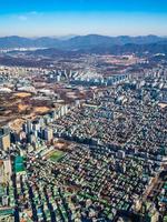 Flygfoto över staden Seoul, Sydkorea foto