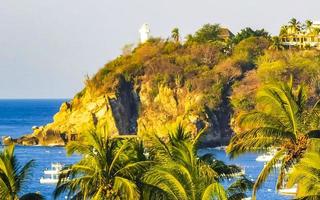 skön stad marinmålning landskap naturlig panorama se puerto escondido Mexiko. foto