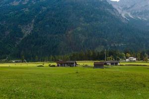 se av de alps berg Österrike. foto