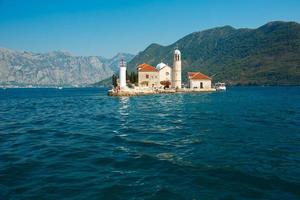 kyrka av vår lady av de stenar, perast, monte foto