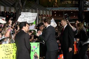 Robert pattinson anländer på de ny måne premiärer westwood by teaterwestwood canovember 16 20092009 foto