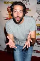 Zachary levi anländer på de vrede av lura fest på de hård sten hotell i san Diego ca på juli 24 20092009 foto