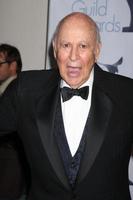 carl reiner anländer på de skribenter gille av Amerika utmärkelser på de århundrade torg hotell i århundrade stad ca på februari 7 20092009 foto