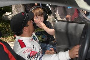 carlos mencia son Lucas pablo mencia på de Toyota proceleb lopp dag på april 18 2009 på de lång strand stor prix kurs i lång strand Kalifornien 2009 foto