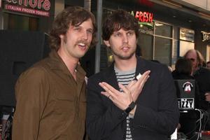 daniel jon heder anländer på de stjärna vandra premiär på graumans kinesisk teater i los angeles ca på april 30 20092009 foto