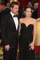 brad pitt Angelina jolie anländer på de 81:a akademi utmärkelser på de kodak teater i los angeles ca i februari 22 20092009 foto