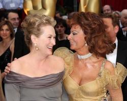 meryl streep sophia loren anländer på de 81:a akademi utmärkelser på de kodak teater i los angeles ca i februari 22 20092009 foto