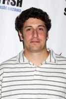 Jason biggs på de stor öppning av hans ny resturant sockerfisk i brentwood los angeles ca på juli 26 2009 2008 foto