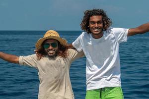 Lycklig ung maldivian man porträtt foto