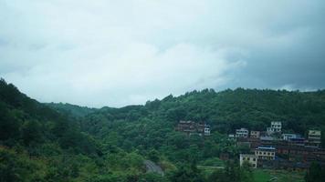 de skön landsbygden se från de rinnande tåg på de söder av de Kina foto