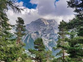 natursköna bergslandskap foto