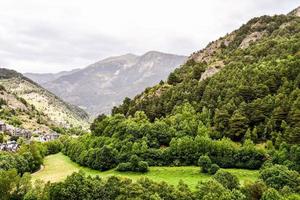 natursköna bergslandskap foto