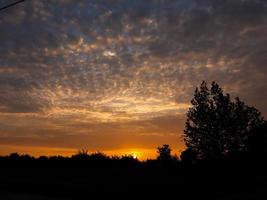 färgrik himmel på solnedgång foto