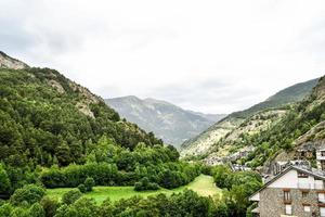 natursköna bergslandskap foto