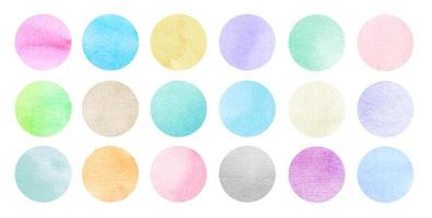 färgrik vattenfärg cirklar uppsättning. pastell vattenfärg mönster. rosa, blå, grön, gul, lila, orange på vit bakgrund. flerfärgad akvarell bakgrund. abstrakt konst. mall för din design. foto