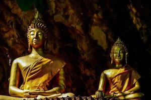 buddist skulpturer i en tempel i Bangkok, thailand, cirka Maj 2022 foto