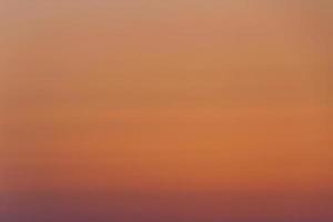 naturlig bakgrund, klar himmel på solnedgång foto