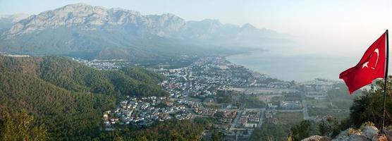 kemer tillflykt stad panorama- se på gryning foto