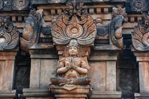 skön skulpturer på de krishna tempel i hampi foto