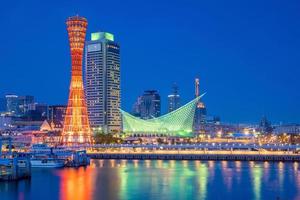 hamnen i Kobe skyline i Japan foto