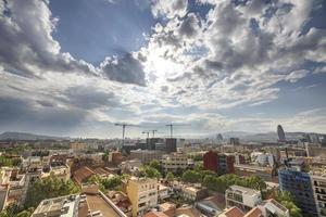 skön barcelona horisont skott från en unik hög vantage punkt foto