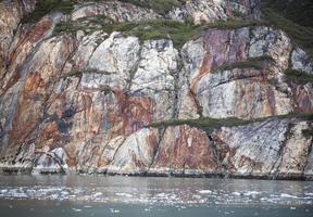 glaciär bukt nationell parkera brun Färg stenar foto