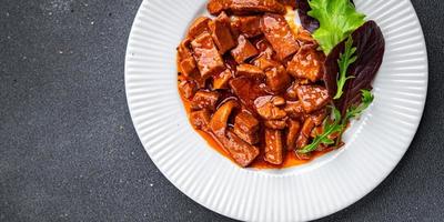 antipasto bläckfisk tomat sås aperitif mat skaldjur sallad måltid mat mellanmål på de tabell kopia Plats mat bakgrund foto