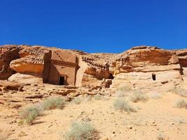 skön dagtid se av al hegra, madain saleh arkeologisk webbplats i al ula, saudi arabien. foto