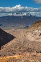 fumaroles i de krater vulkan foto