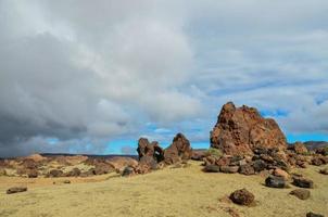 naturskön klippig landskap foto