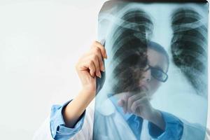 kvinna läkare vikhavati röntgen specialist sjukhus foto
