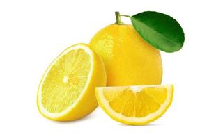 mogen citron- isolera på vit bakgrund foto