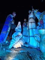 spaniens största nativity scen i alicante på natt foto