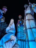 spaniens största nativity scen i alicante på natt foto