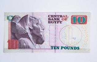 en sedel av 10 egyptisk pund. de nationell valuta av egypten foto