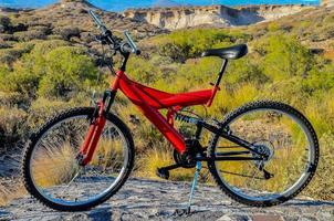 röd berg cykel foto