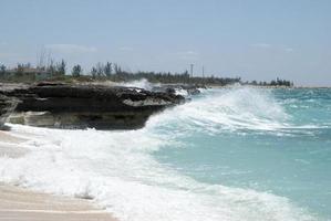 stor bahama ö strand och vågor foto